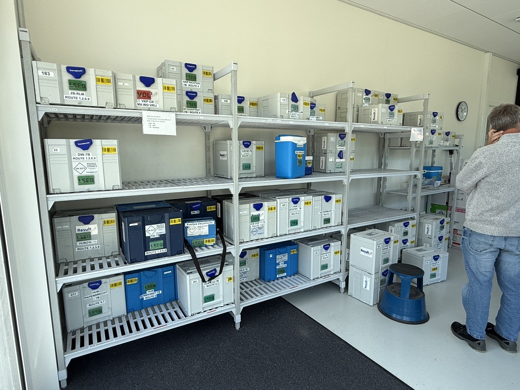 3490BA7D-71C1-4590-9B8D-AE7D433587B9_1_105_c